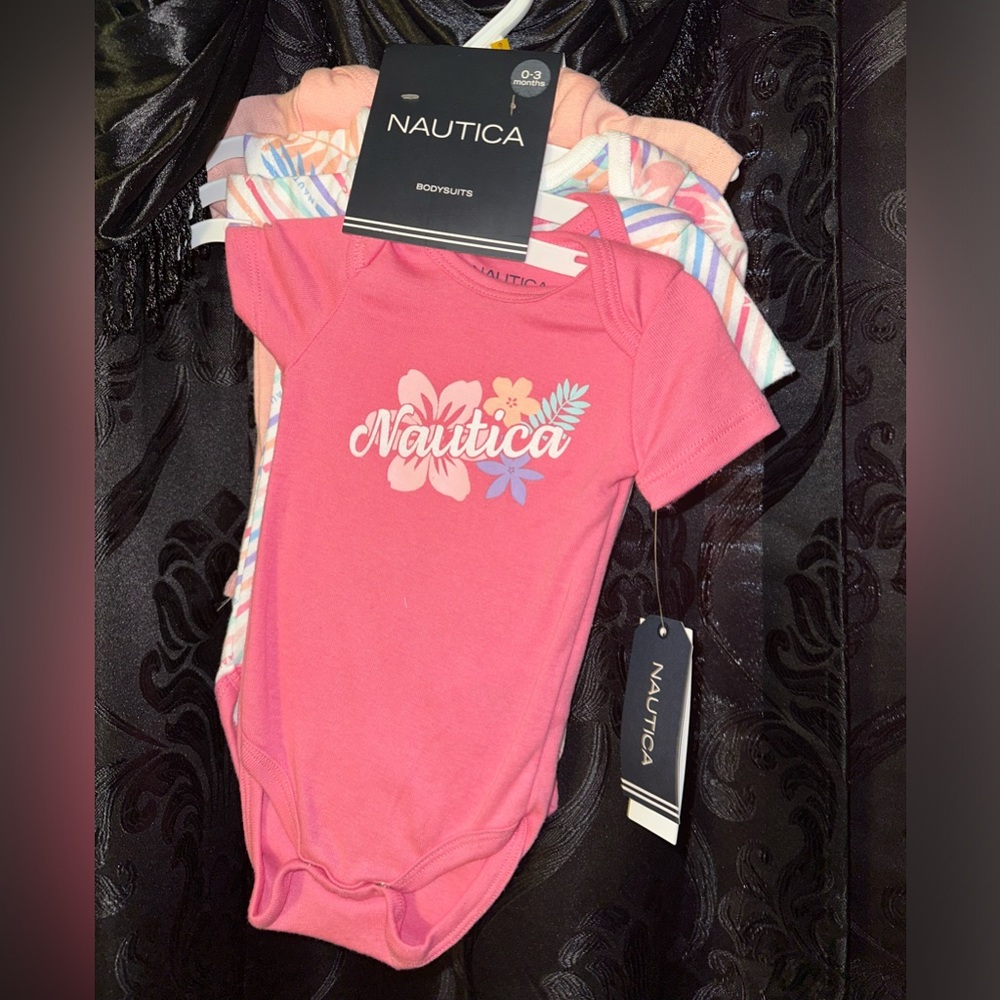 Nautica bodysuit little girl 0-3 month (Set of 4)